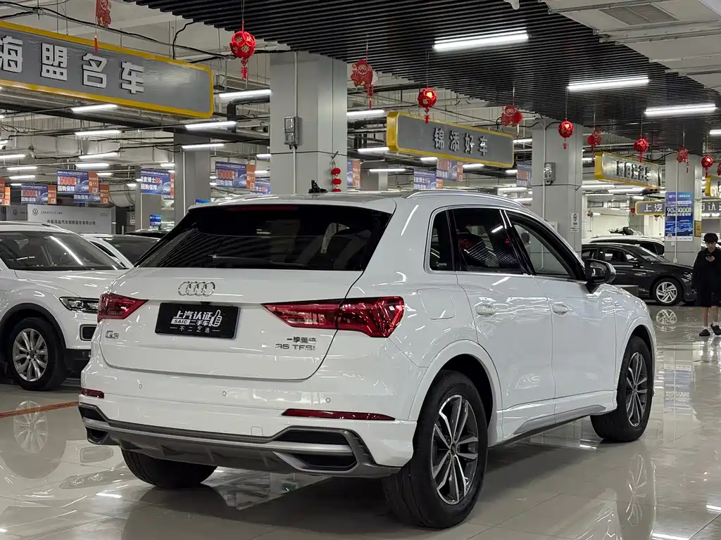 Audi Q3 2023 — фото 11