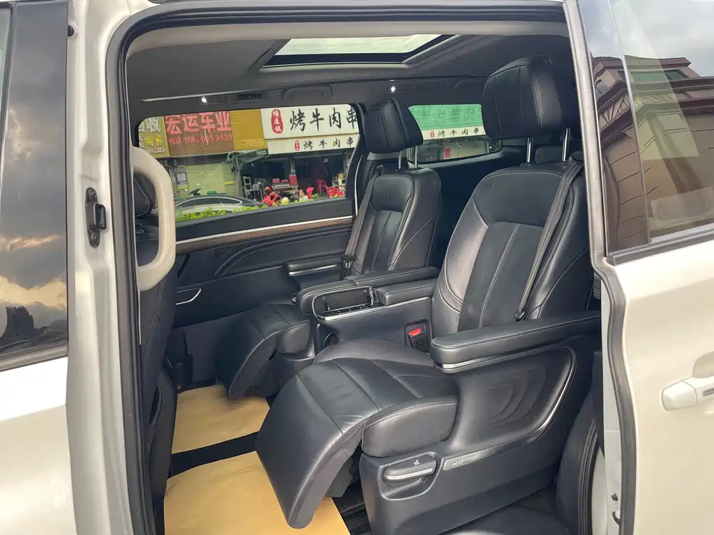 GAC Motor Trumpchi M8 2023 — фото 10