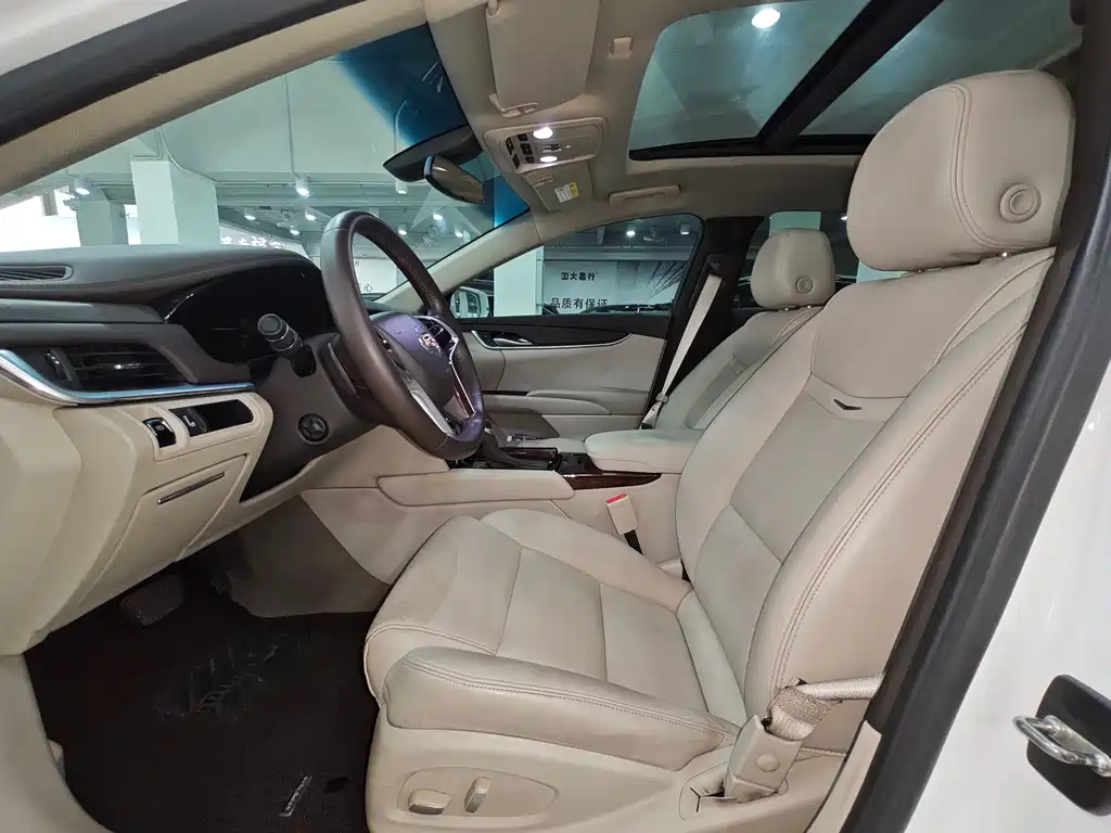 Cadillac XTS 2015 — фото 15