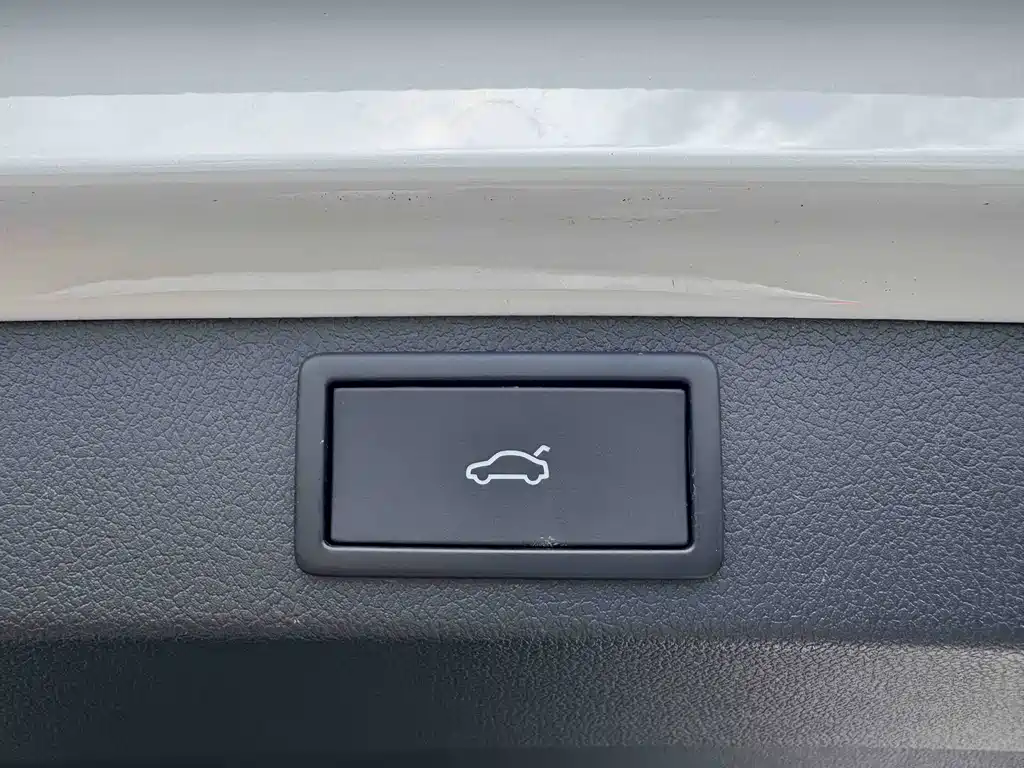 Skoda Korok 2022 — фото 23