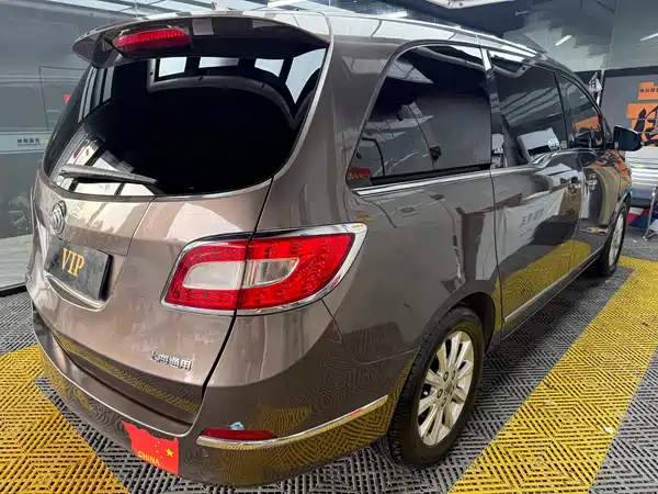 Buick GL8 2013