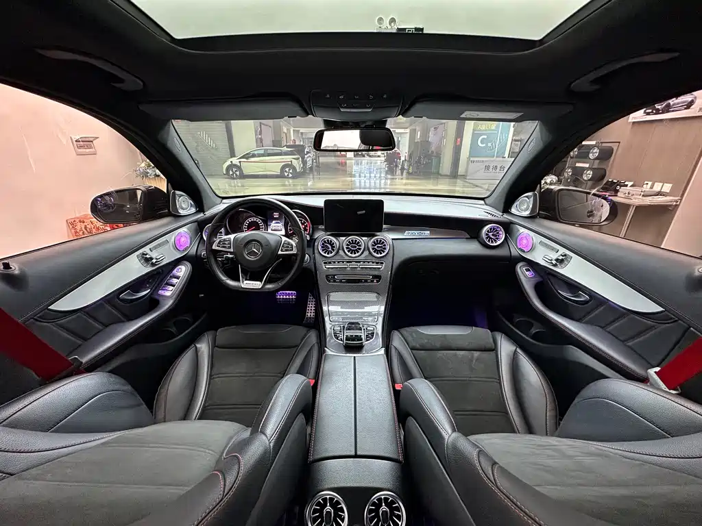Mercedes-Benz GLC AMG 2019 — фото 17