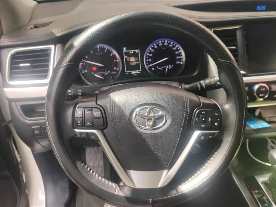 Toyota Highlander 2020 — фото 15
