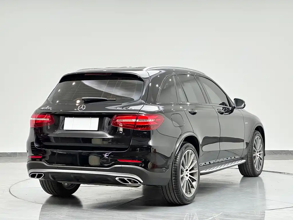 Mercedes-Benz GLC AMG 2019 — фото 16