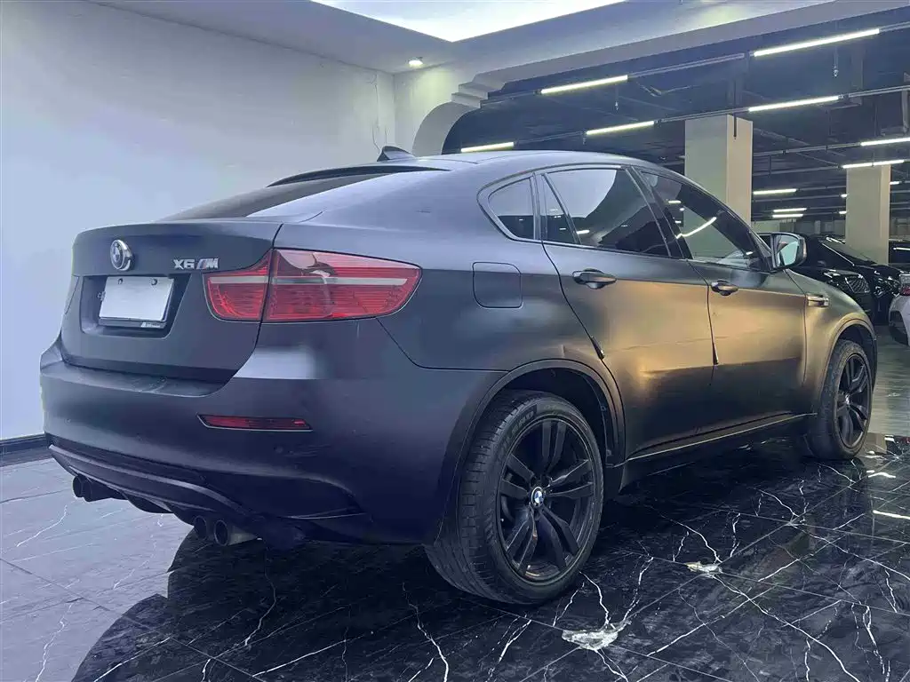 BMW X6 M 2013 — фото 16