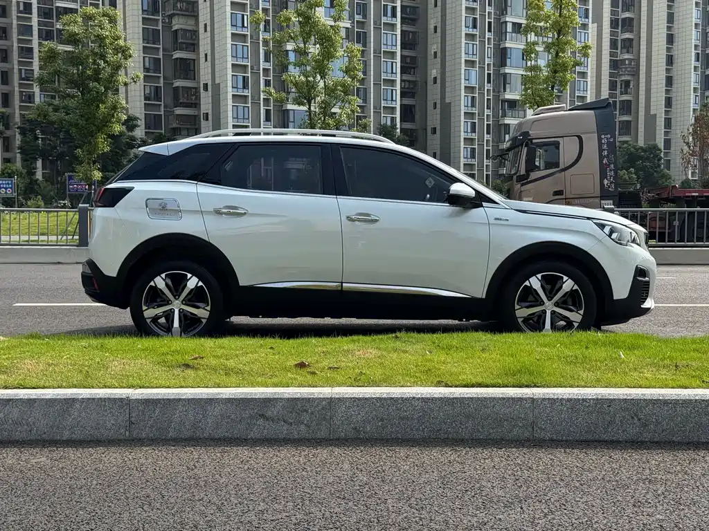 Peugeot 4008 2018 — фото 17