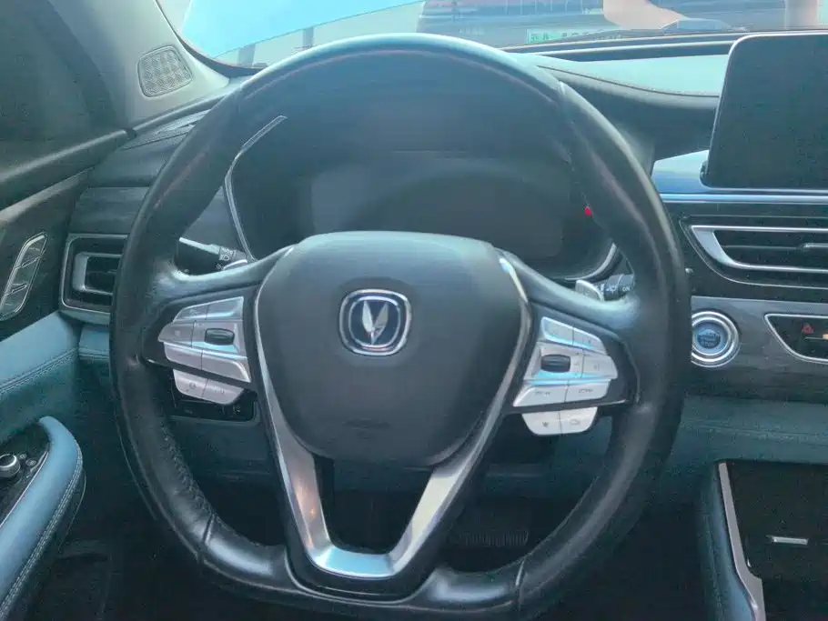 Changan CS75 New Energy 2019 — фото 15