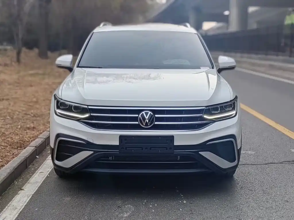 Volkswagen Tiguan L 2022 — фото 2