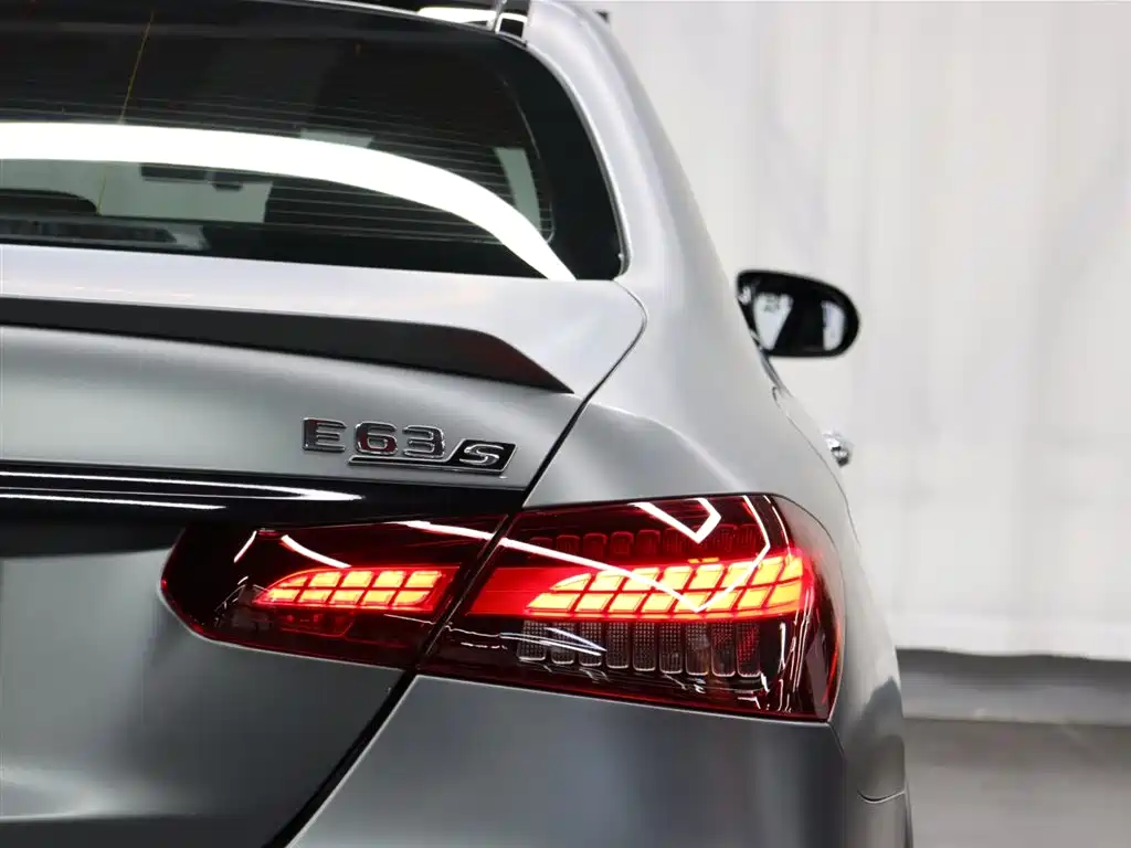 Mercedes-Benz E-Class AMG 2021 — фото 27