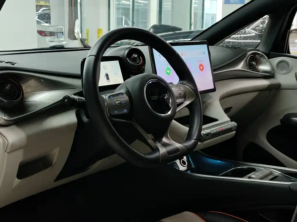 BYD Dolphin 2022 — фото 10