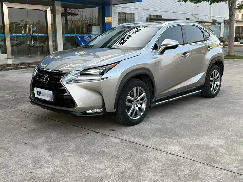 Lexus NX 2015 — фото 1