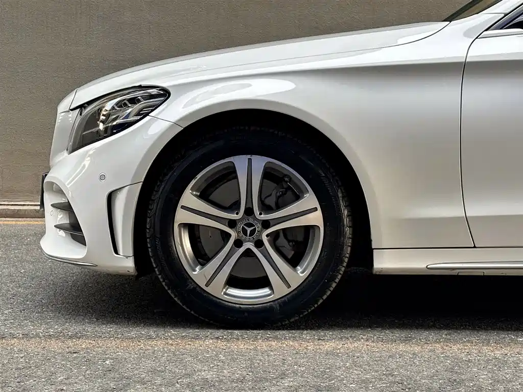 Mercedes-Benz C-Class 2020