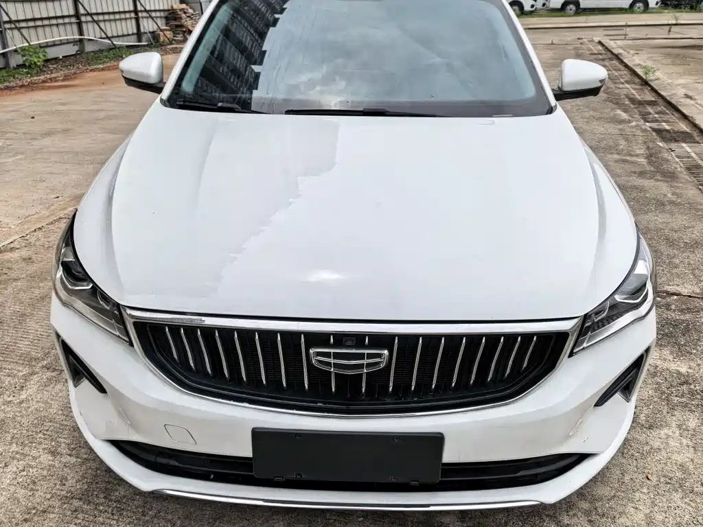 Geely Emgrand 2023