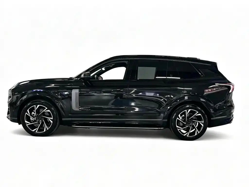 Lynk & Co 09 EM-P 2024 — фото 3