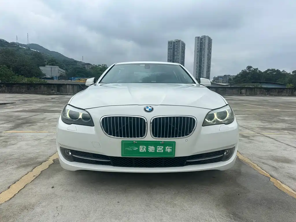 BMW 5 Series 2011