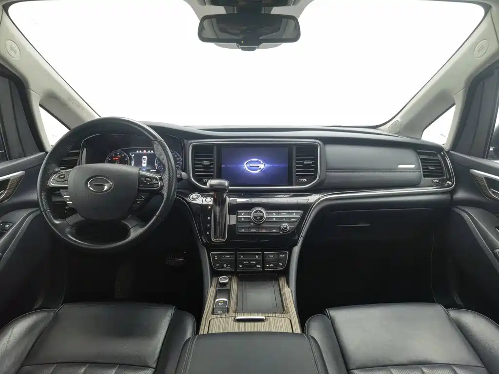 GAC Trumpchi M8 2020 — фото 5