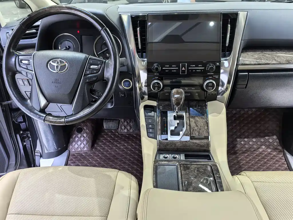 Toyota Vellfire 2022