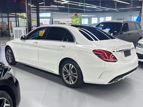 Mercedes-Benz C-Class 2016