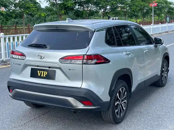 Toyota Frontlander 2024