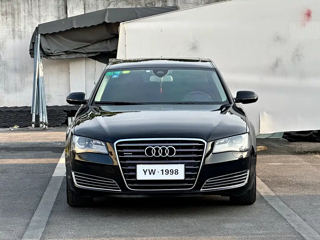 Audi A8 2015 — фото 3
