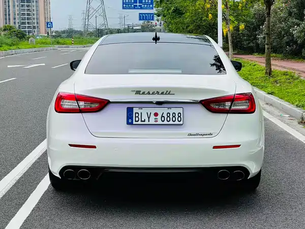 Maserati Quattroporte 2017