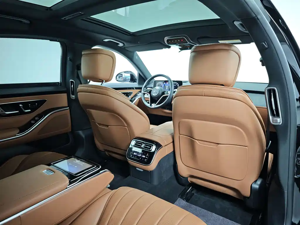 Mercedes-Benz S-Class 2023 — фото 16