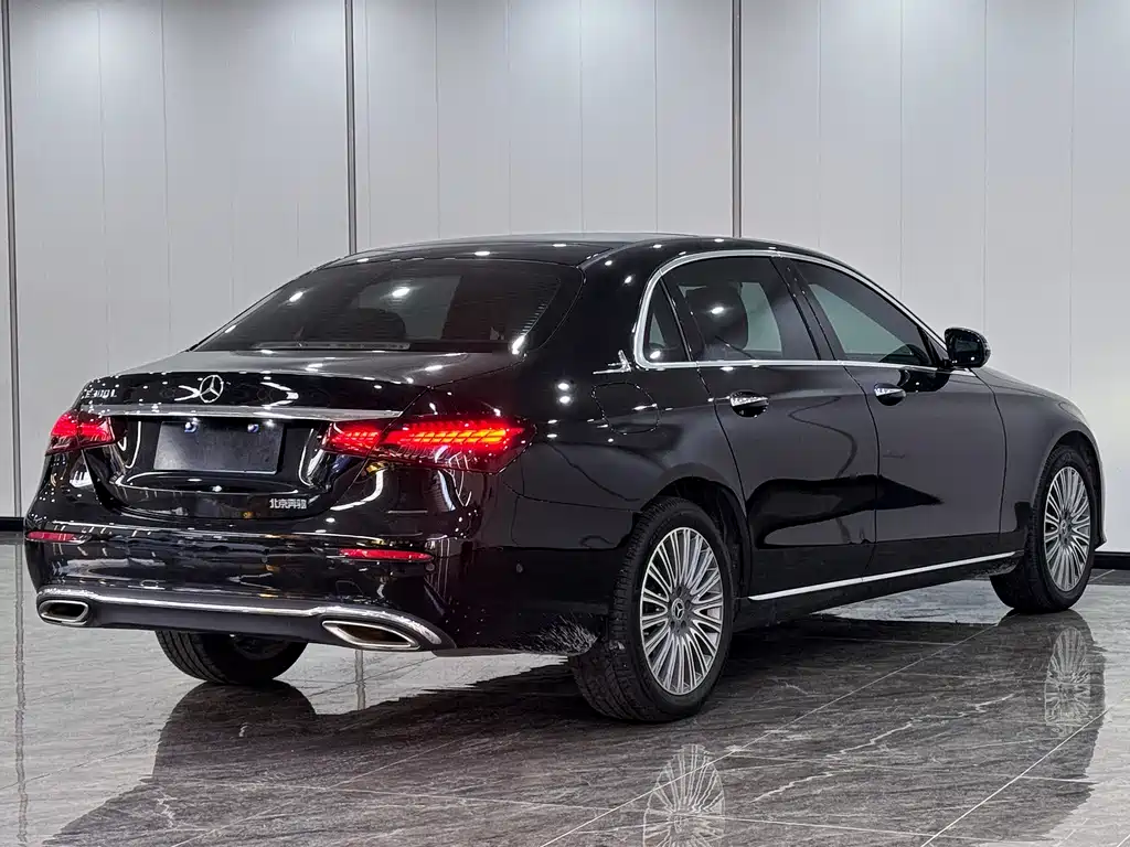 Mercedes-Benz E-Class 2021