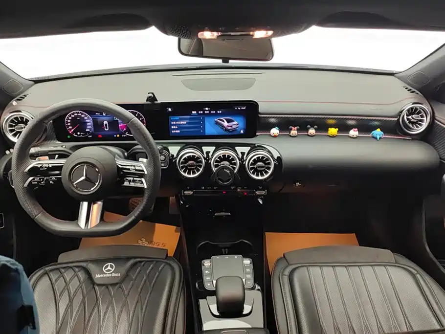 Mercedes-Benz A-Class 2023 — фото 12