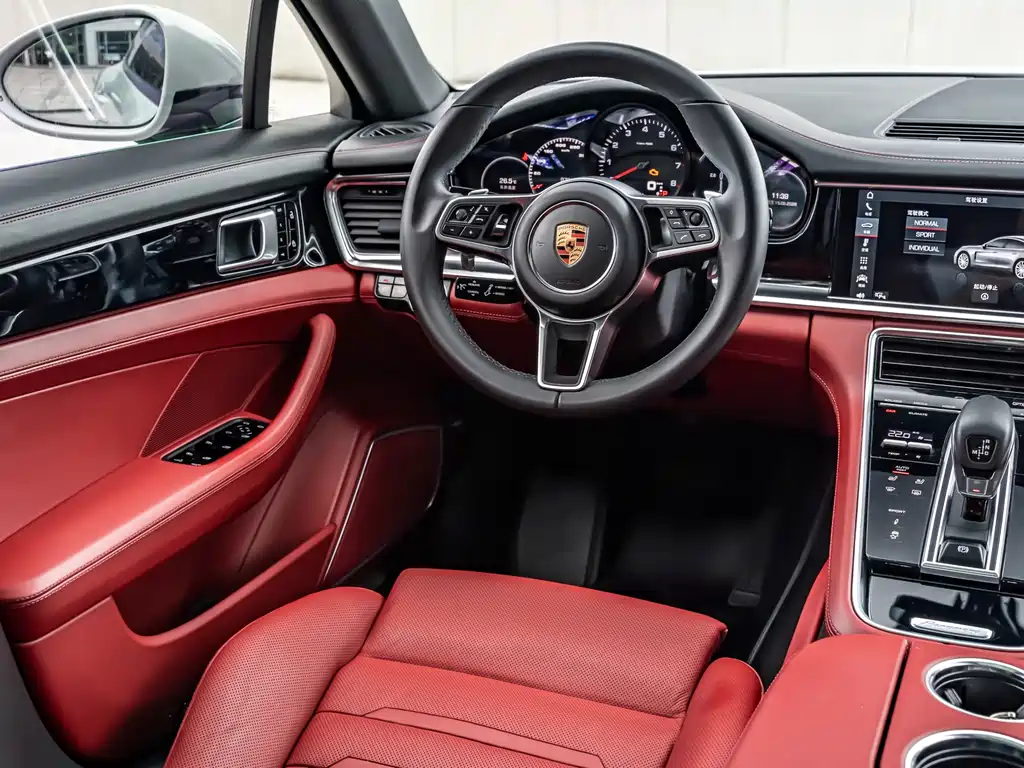 Porsche Panamera 2020 — фото 23