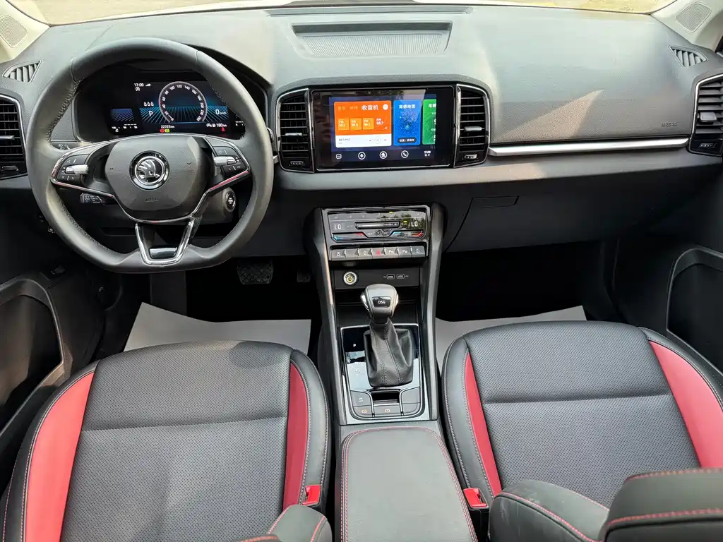 Skoda Karoq 2023 — фото 17