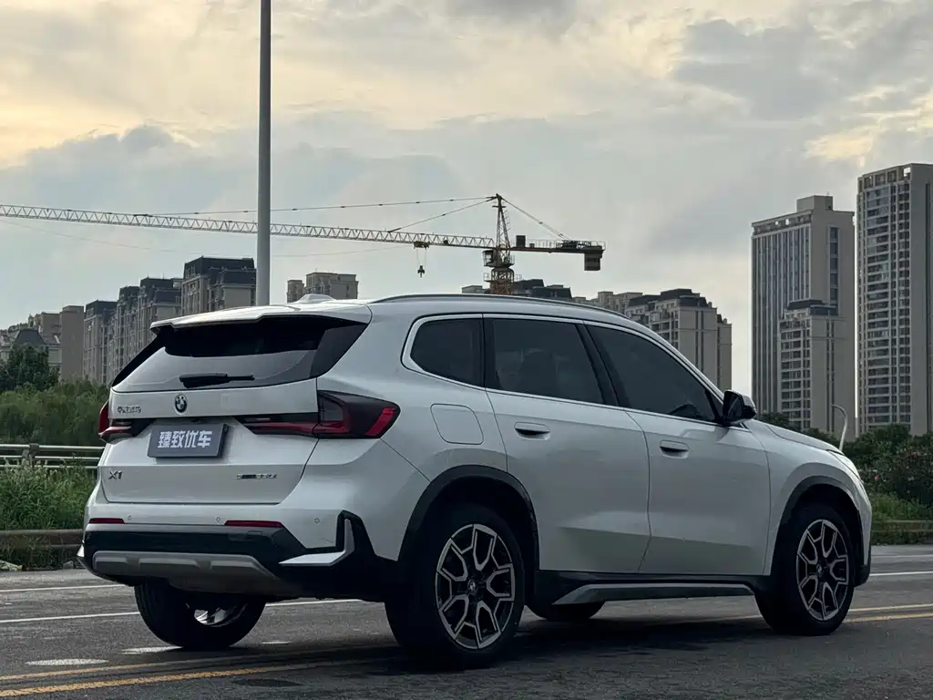 BMW X1 2023 — фото 8