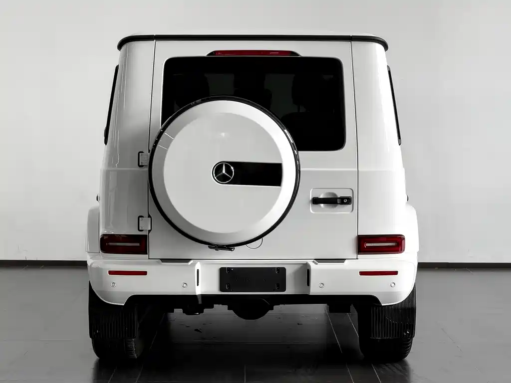 Mercedes-Benz G-Class 2023 — фото 13