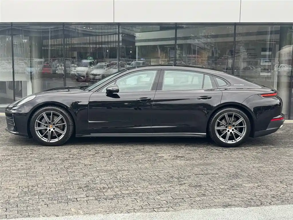 Porsche Panamera 2024 — фото 2