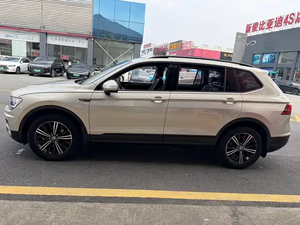 Volkswagen Tiguan L 2019