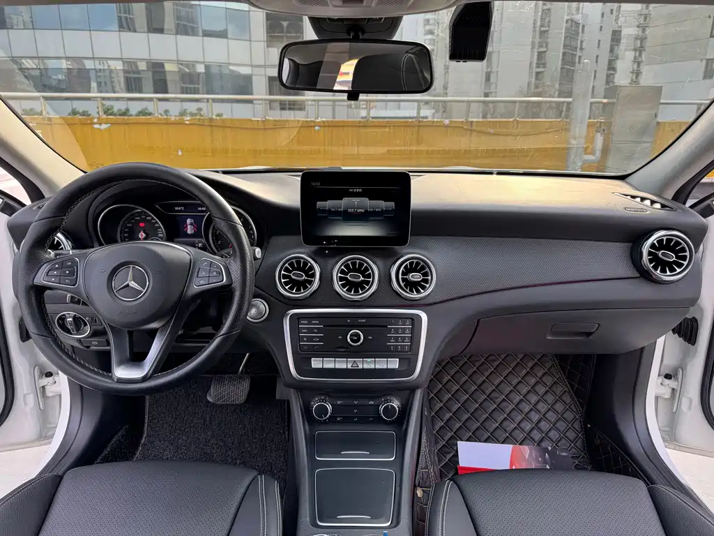 Mercedes-Benz GLA 2017 — фото 5