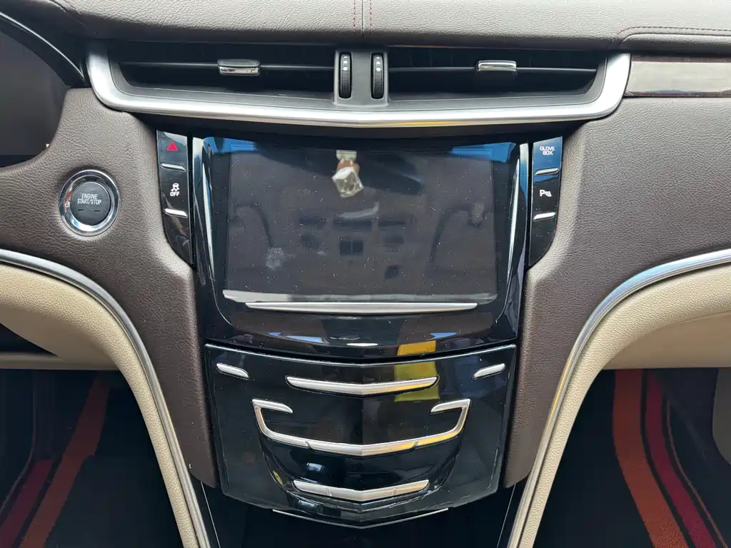 Cadillac XTS 2014 — фото 8