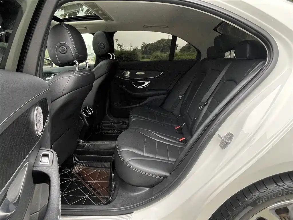 Mercedes-Benz C-Class 2018