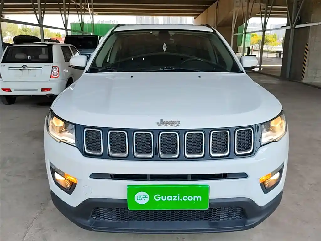 Jeep Compass 2018 — фото 3