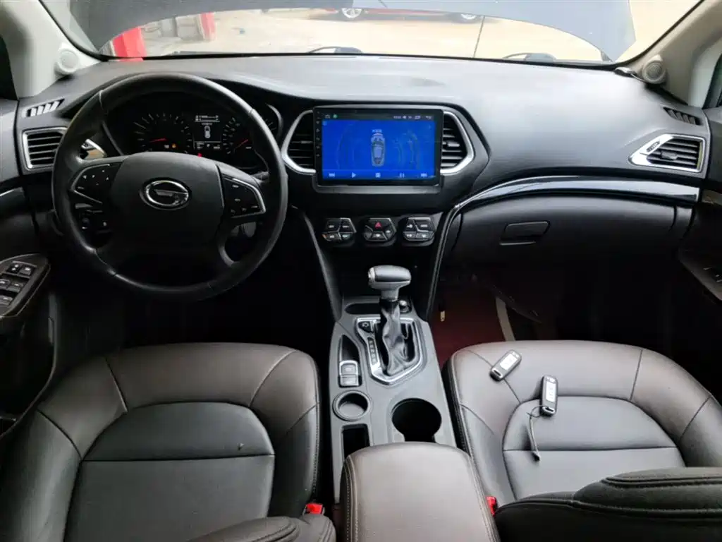 GAC Motor Trumpchi GS4 2017 — фото 10