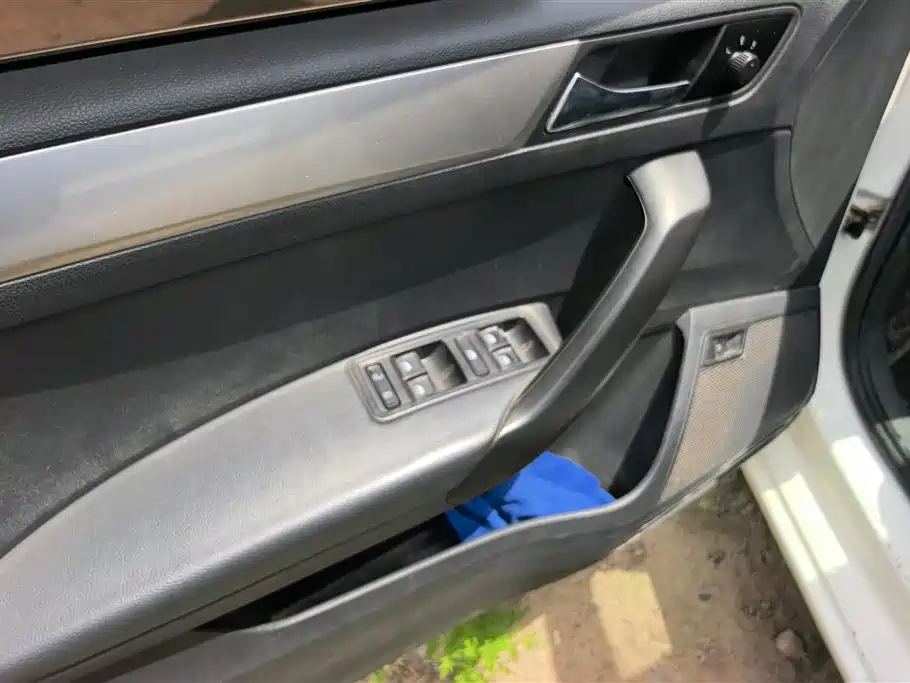 Skoda Rapid Spaceback 2019 — фото 7