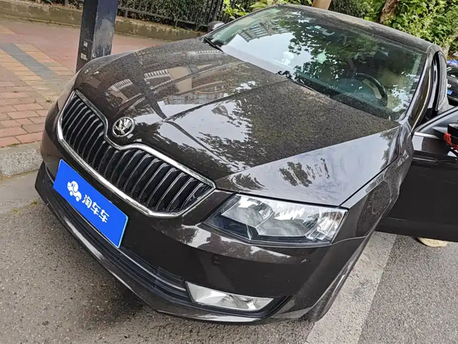 Skoda Octavia 2015 — фото 1
