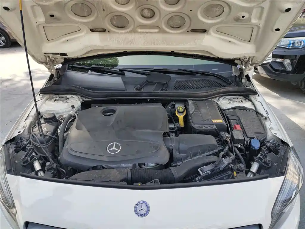 Mercedes-Benz A-Class 2015 — фото 15