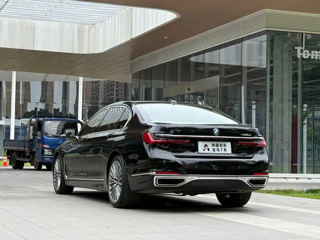 BMW 7 Series 2020 — фото 14
