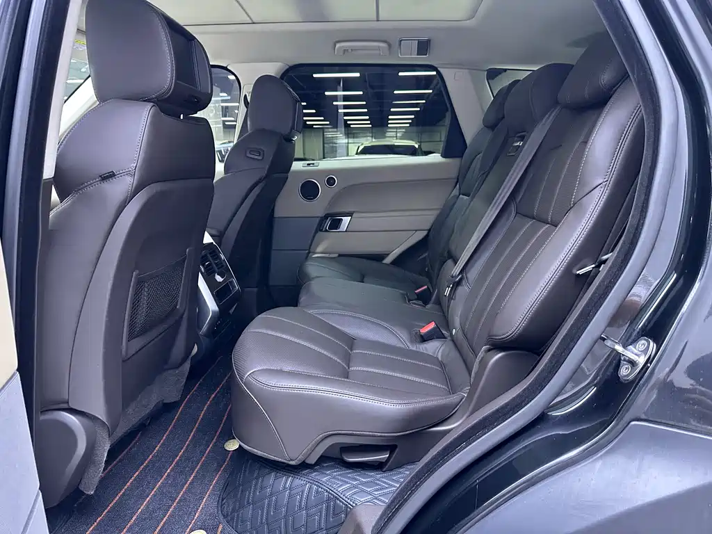 Land Rover Range Rover Sport 2015 — фото 11