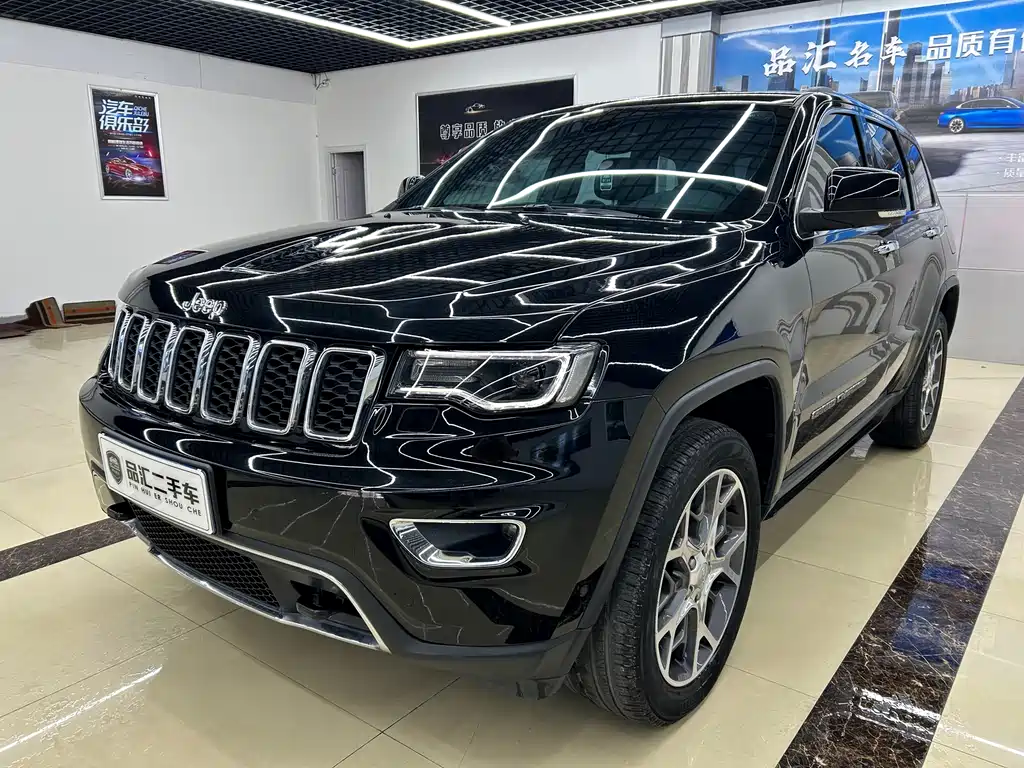 Jeep Grand Cherokee 2021 — фото 1