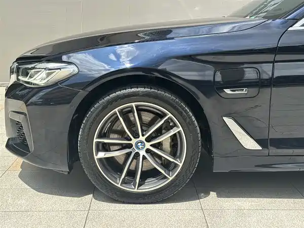 BMW 5 Series New Energy 2022