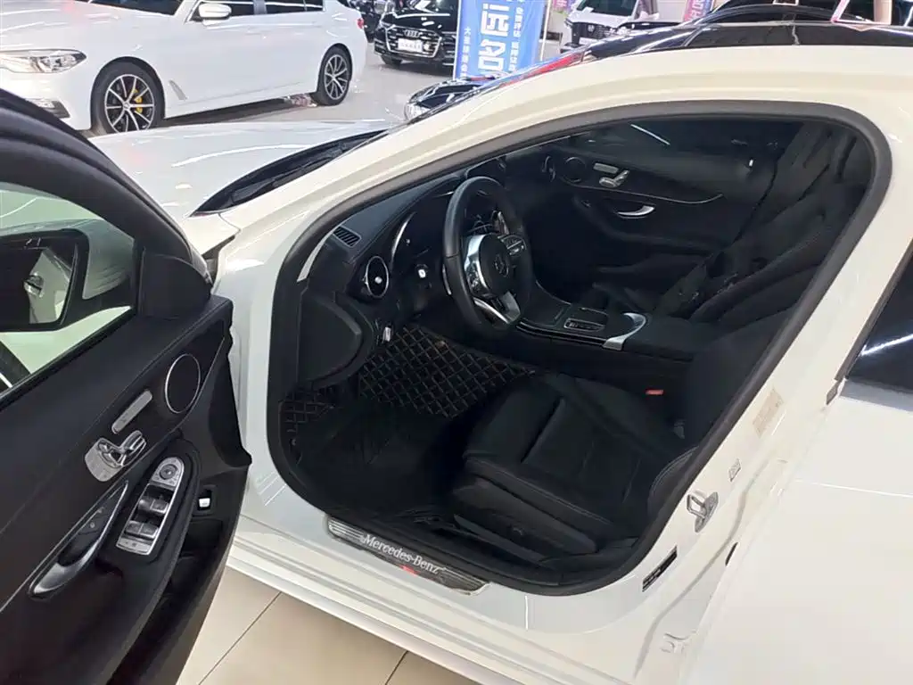 Mercedes-Benz C-Class 2021 — фото 16