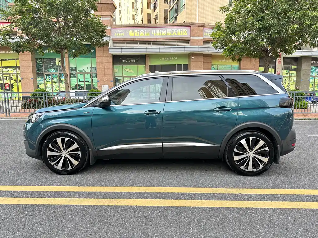 Peugeot 5008 2017 — фото 5