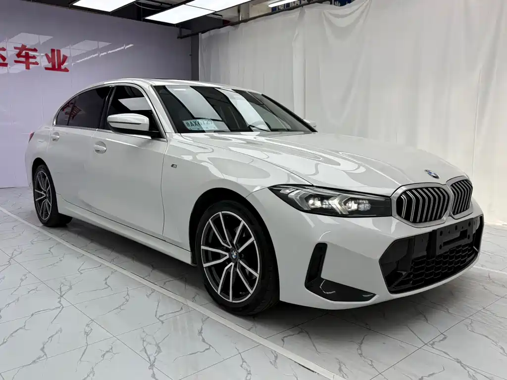 BMW 3 Series 2023