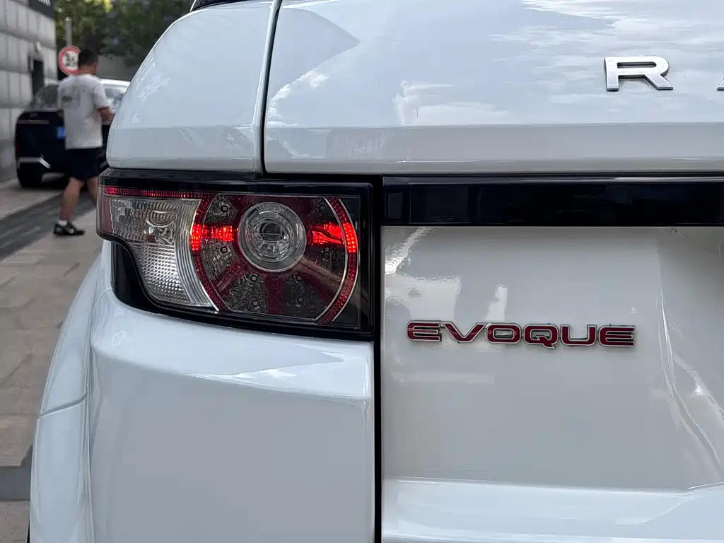 Land Rover Evoque 2014 — фото 45